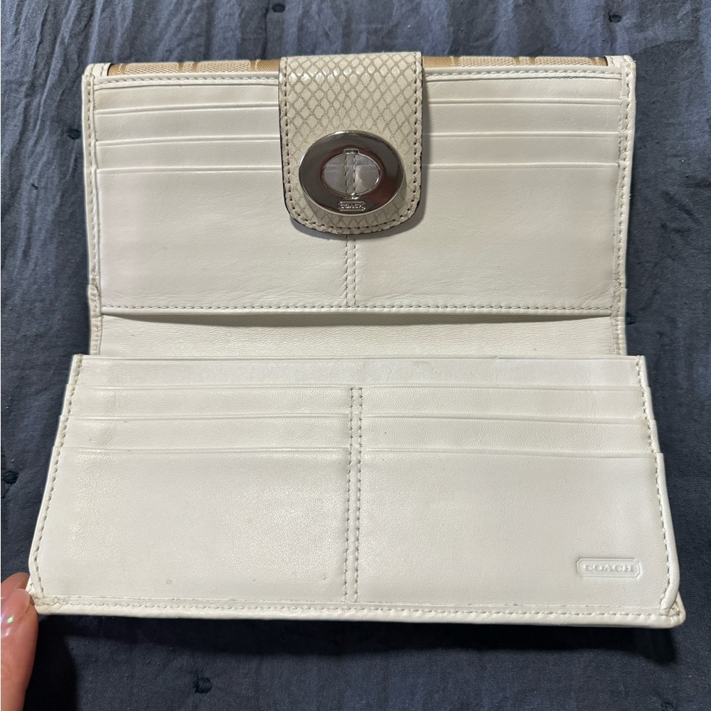 Coach wallet - Picture 3 of 5
